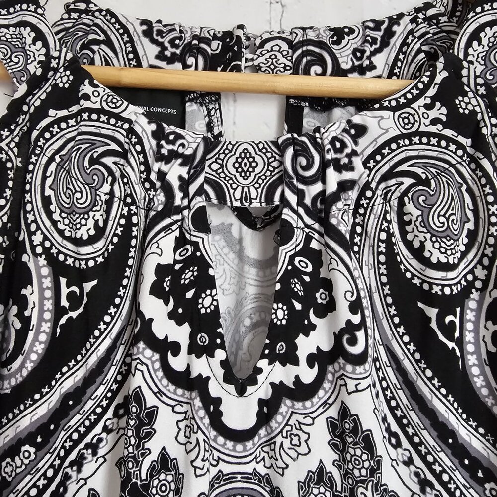 INC International Concepts Top M Black White Paisley Sleeveless Pom Pom Hem Trim - Picture 9 of 13